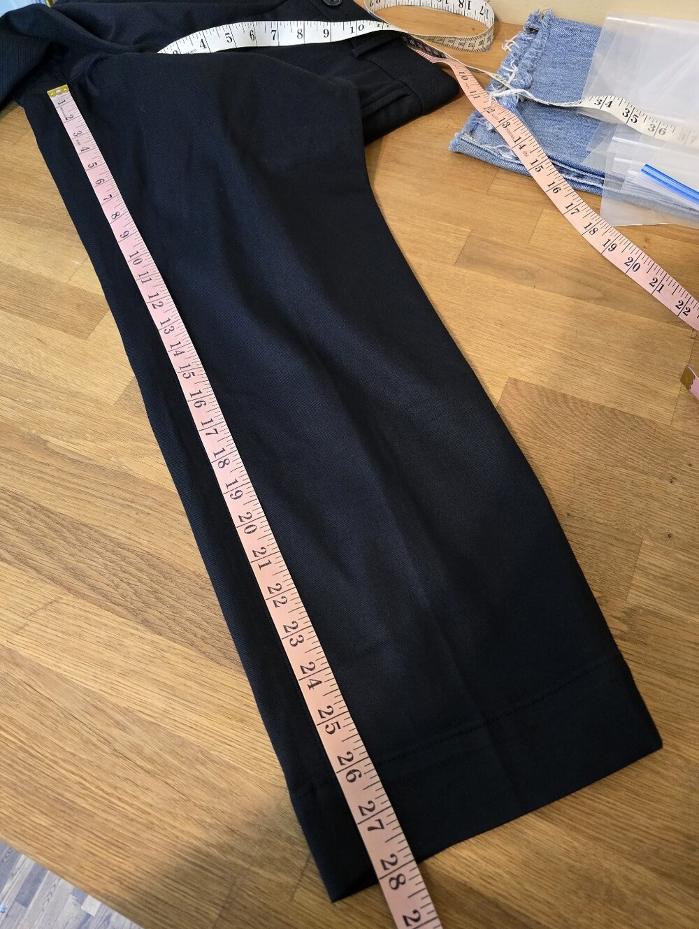 SPANX Supersmooth® Stretch Twill Slim Straight Pant Classic Black L 21280R - Picture 14 of 15
